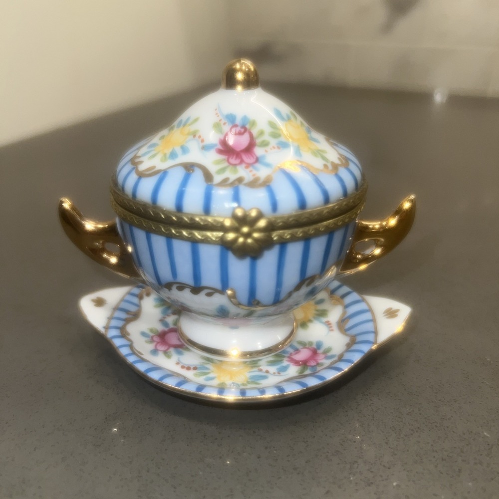 "Museum Of Jewelry" Blue Teacup Trinket Box W/saucer $54 EUC